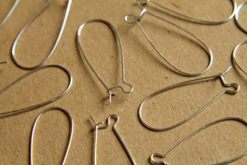 50 pc. Bright Silver Kidney Earwires 33mm | FI-046