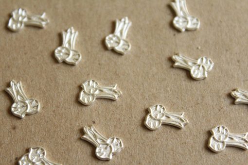 6 pc. Tiny Silver Plated Brass Beets: 11.5mm by 8mm - made in USA | SI-078
