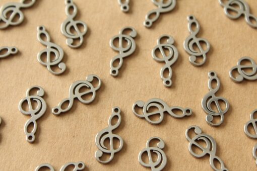 20 pc. Stainless Steel Treble Clef Circle Charms: 17mm by 8mm | MIS-435