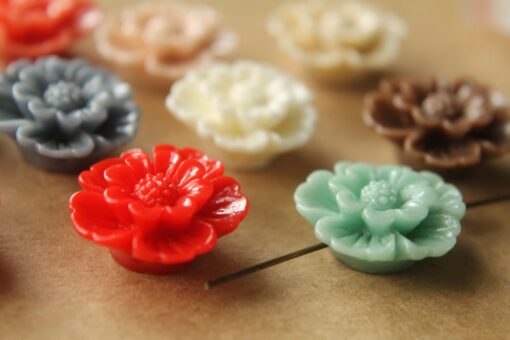 CLOSEOUT - 10 pc. Large Glossy Flower Beads 20mm by 7mm | RES-465