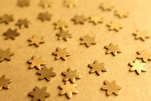 20 pc. Tiny Raw Brass Flower Shapes: 7.5mm diameter - made in USA | RB-1338