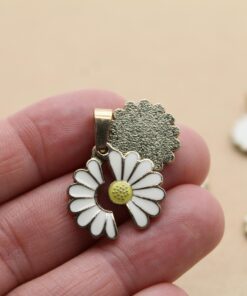 5 pc. Daisy Charms, Split Flower with Blank Behind, 28mm x 19mm | TMP-014