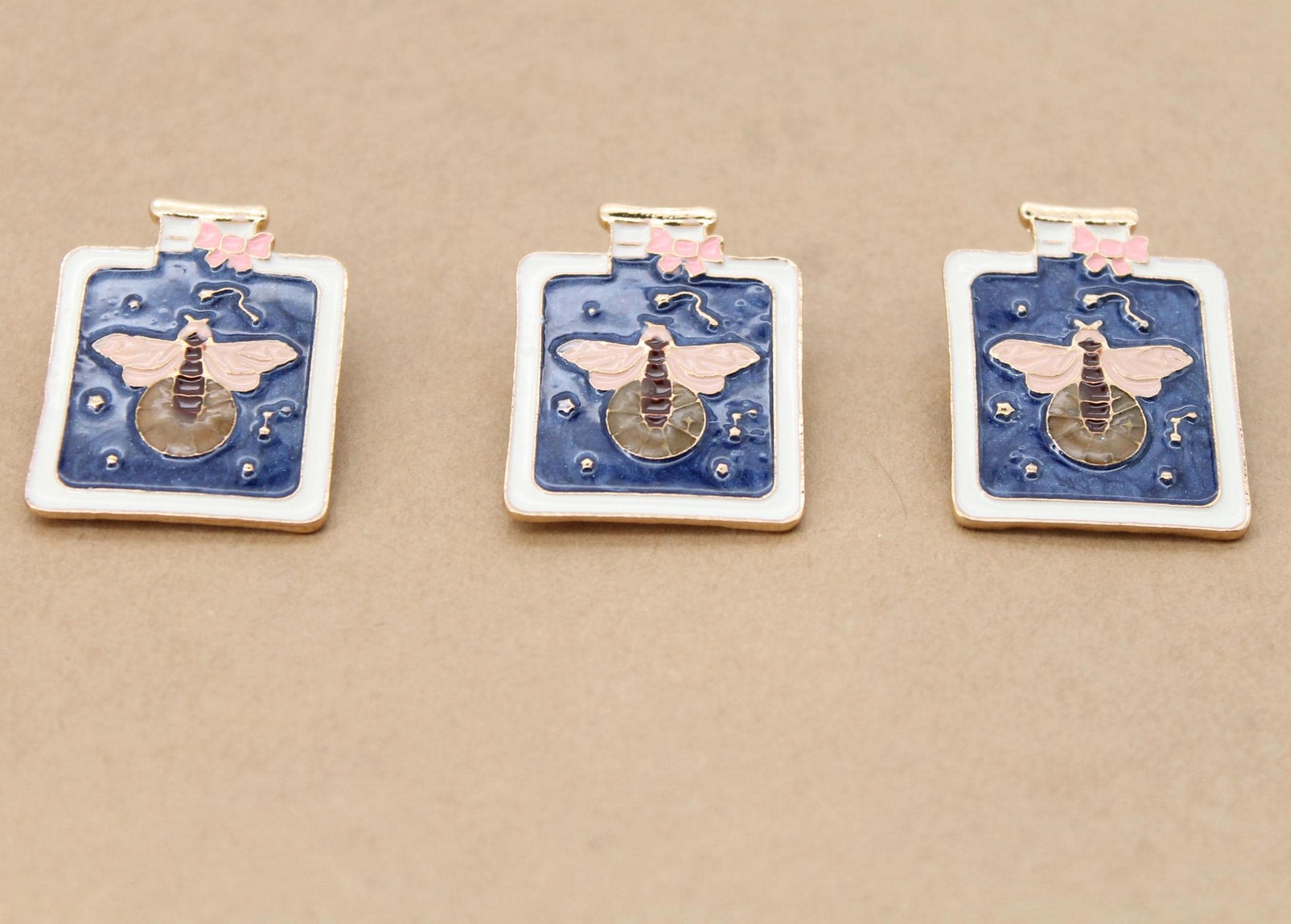 1 pc. Firefly in a Bottle, Glow-in-the-dark Enamel Pin Brooch, 35mm x 26mm | MIS-303**