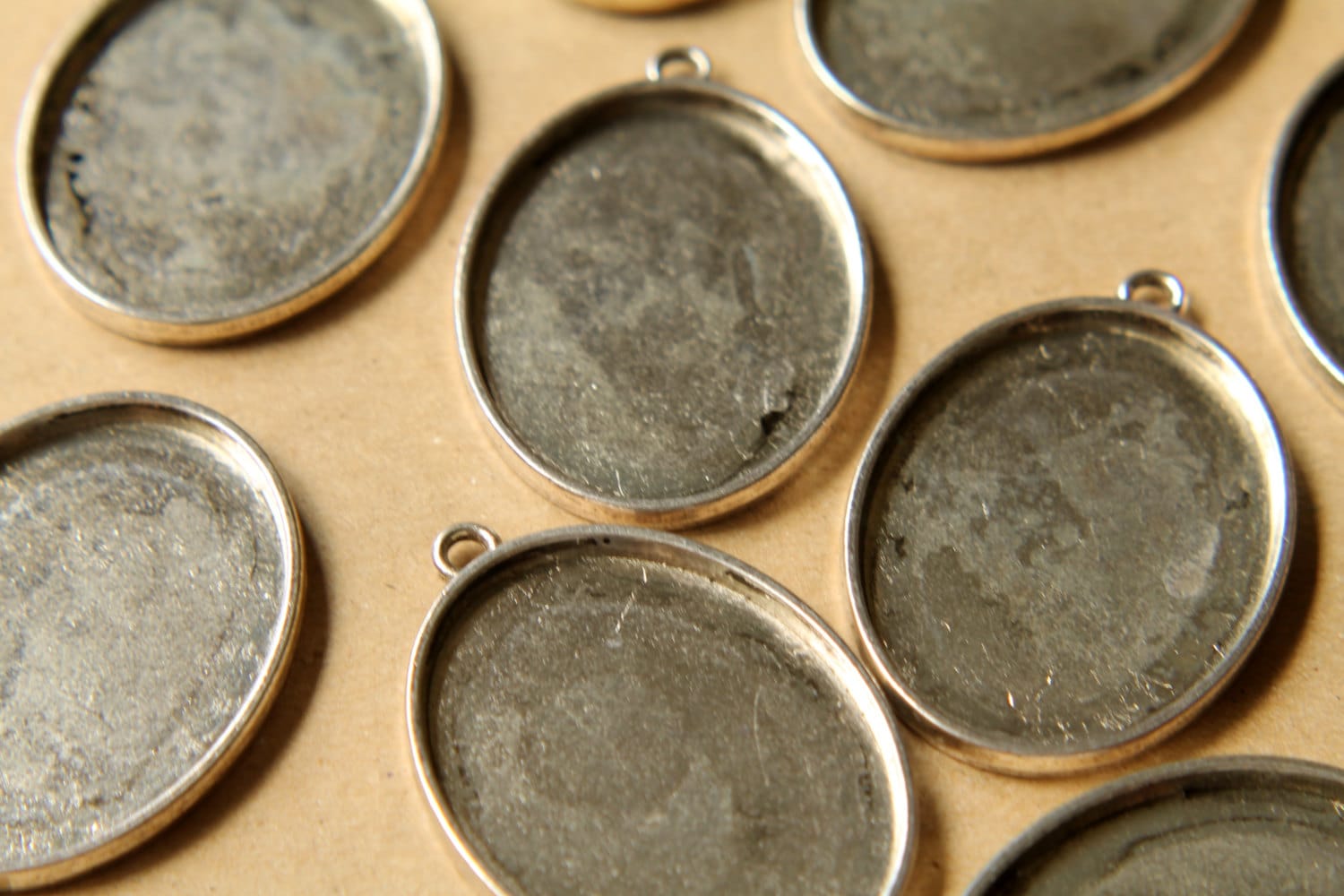 3 pc. Oval Antique Silver Pendant Bezel Setting, 30mm x 40mm diameter | FI-191