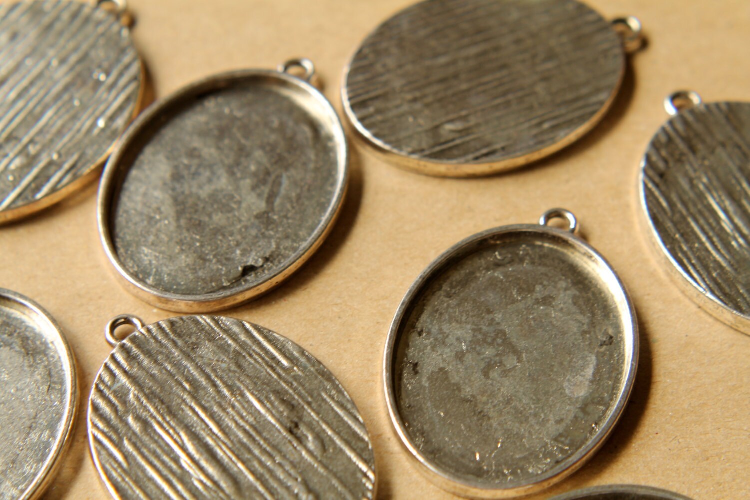 3 pc. Oval Antique Silver Pendant Bezel Setting, 30mm x 40mm diameter | FI-191