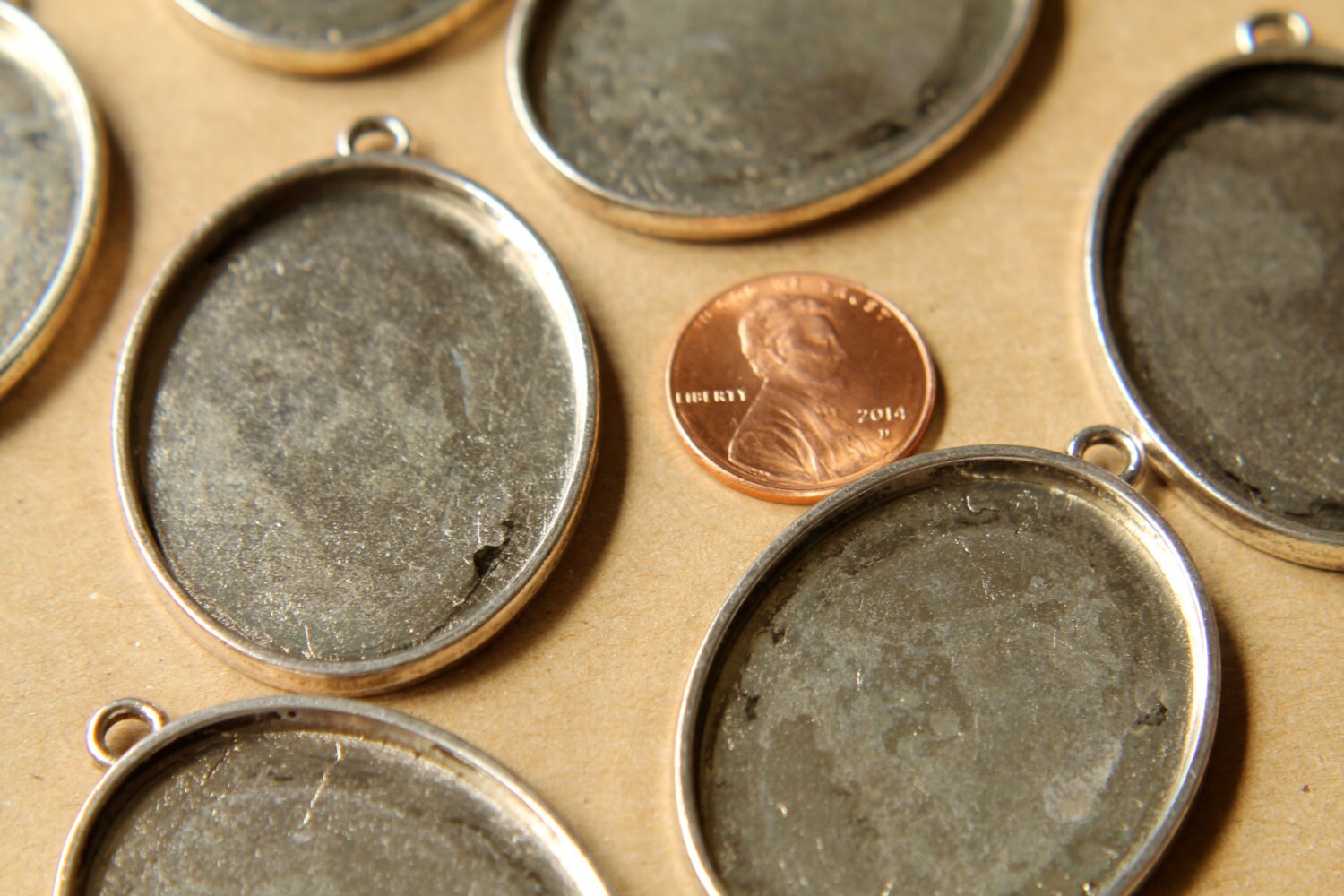 3 pc. Oval Antique Silver Pendant Bezel Setting, 30mm x 40mm diameter | FI-191