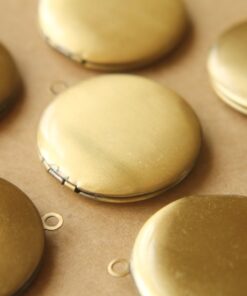 2 pc. Antiqued Brass Round Lockets 32mm x 36mm | LOC-046