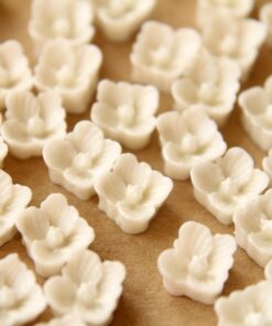 10 pc. White Sakura Blossom Cabochon 7mm | RES-448