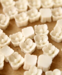 10 pc. White Sakura Blossom Cabochon 7mm | RES-448