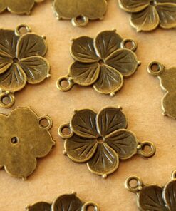 20 pc. Antique Bronze Flower 2 Hole Connector Charms, 26mm x 20mm | MIS-409