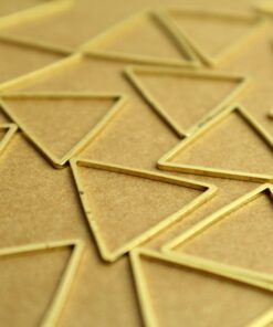 30 pc. Raw Brass Triangle Links: 20mm | FI-550