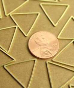 30 pc. Raw Brass Triangle Links: 20mm | FI-550