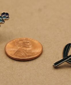 1 pc. Lavender Flower Stalk Enamel Pin, 32mm x 12mm | TMP-008*