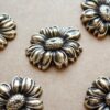 1 pc. Large Antique Brass Plated Daisy: 37mm by 31mm - made in USA Flower Flowers Daisies Fleur Floral Stamping Bouquet Spring | AB-080
