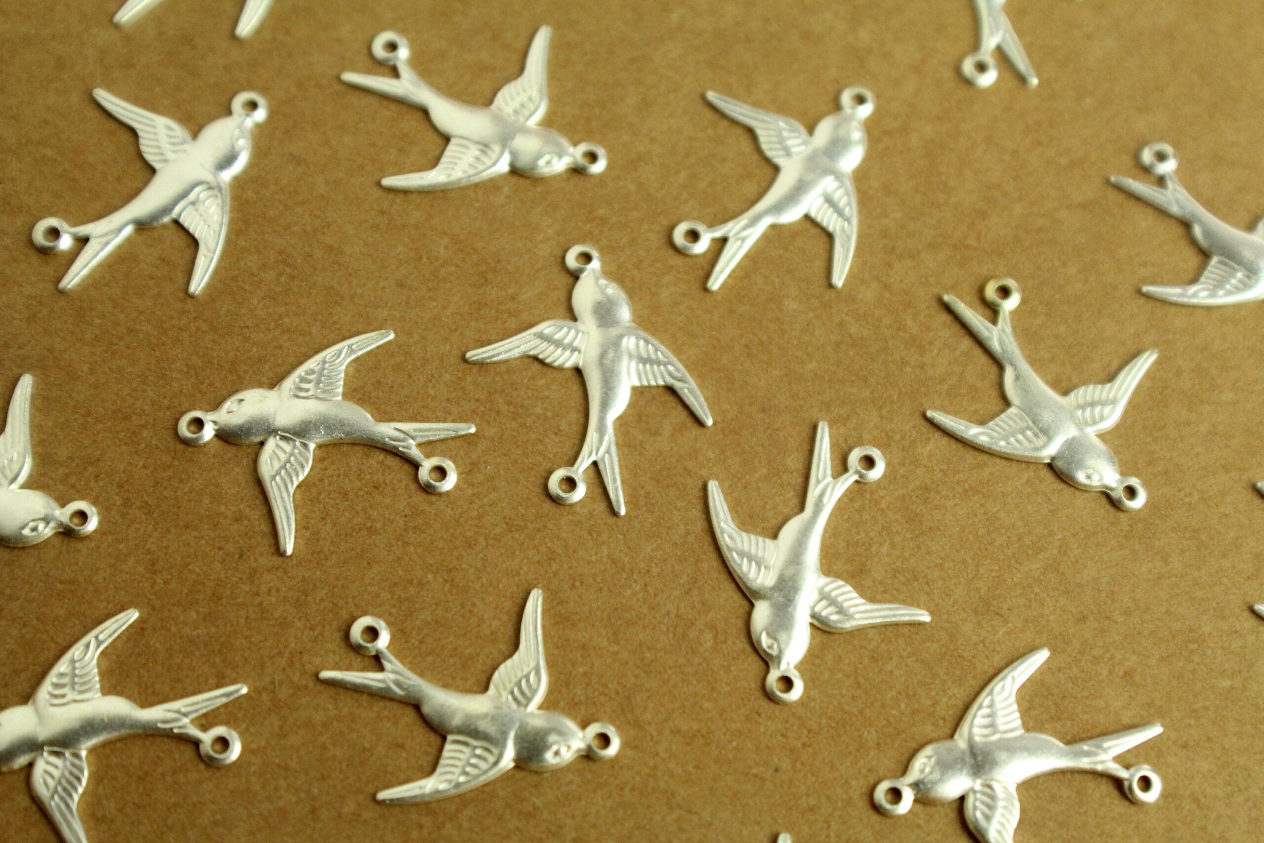 6 pc. Silver Plated Brass 2 Loop Bird Connector Facing Right Sparrow Swallow Songbird Flying West Spring Summer Birds Flight Nature | SI-393