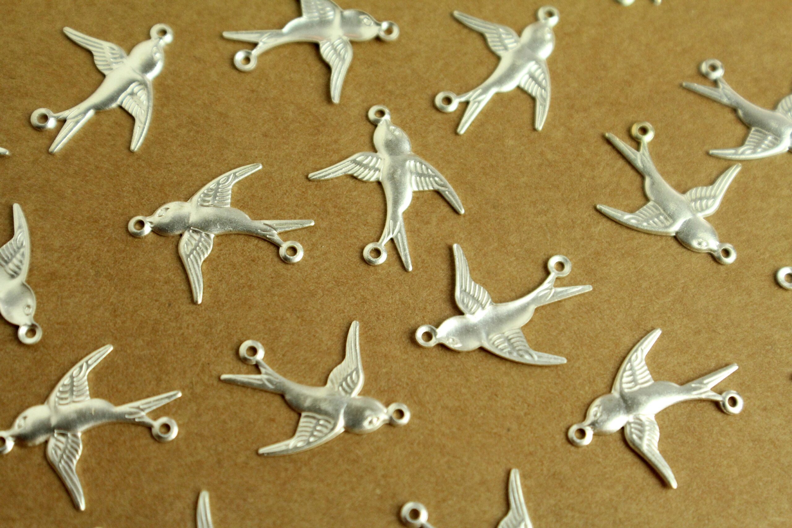 6 pc. Silver Plated Brass 2 Loop Bird Connector Facing Right Sparrow Swallow Songbird Flying West Spring Summer Birds Flight Nature | SI-393