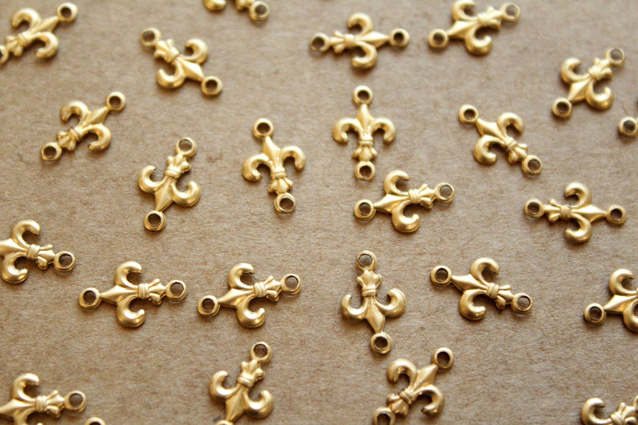 20 pc. Tiny Raw Brass Fleur de Lis Connectors: 12mm by 7mm - made in USA | RB-1158