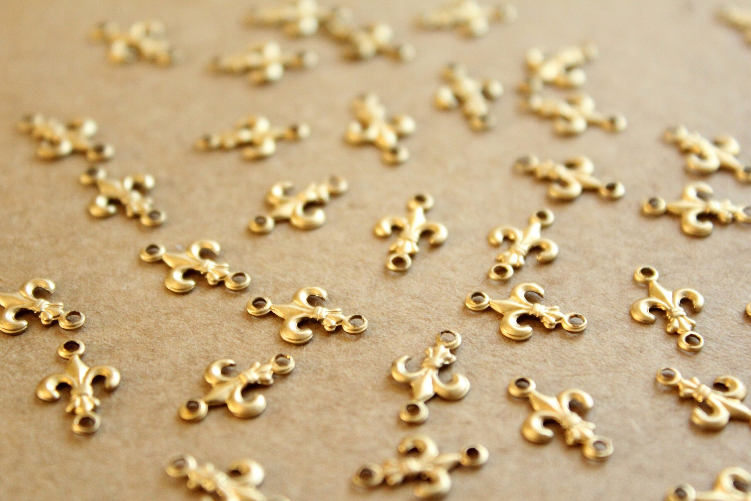 20 pc. Tiny Raw Brass Fleur de Lis Connectors: 12mm by 7mm - made in USA | RB-1158