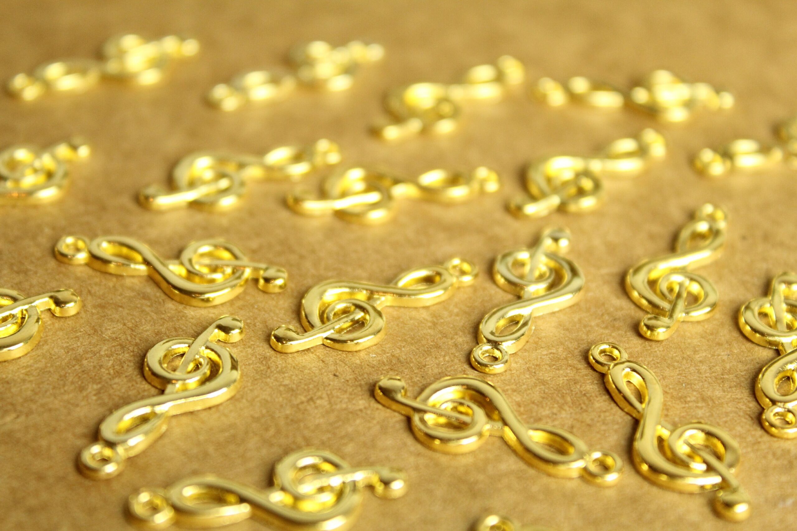 20 pc. Bright Gold Treble Clef Charms: 26mm by 10mm | MIS-260