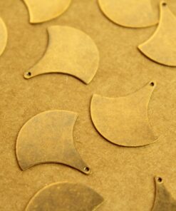 10 pc. Antique Brass Plated Flat Single Scallop Charms: 20mm by 19mm - made in USA | AB-189