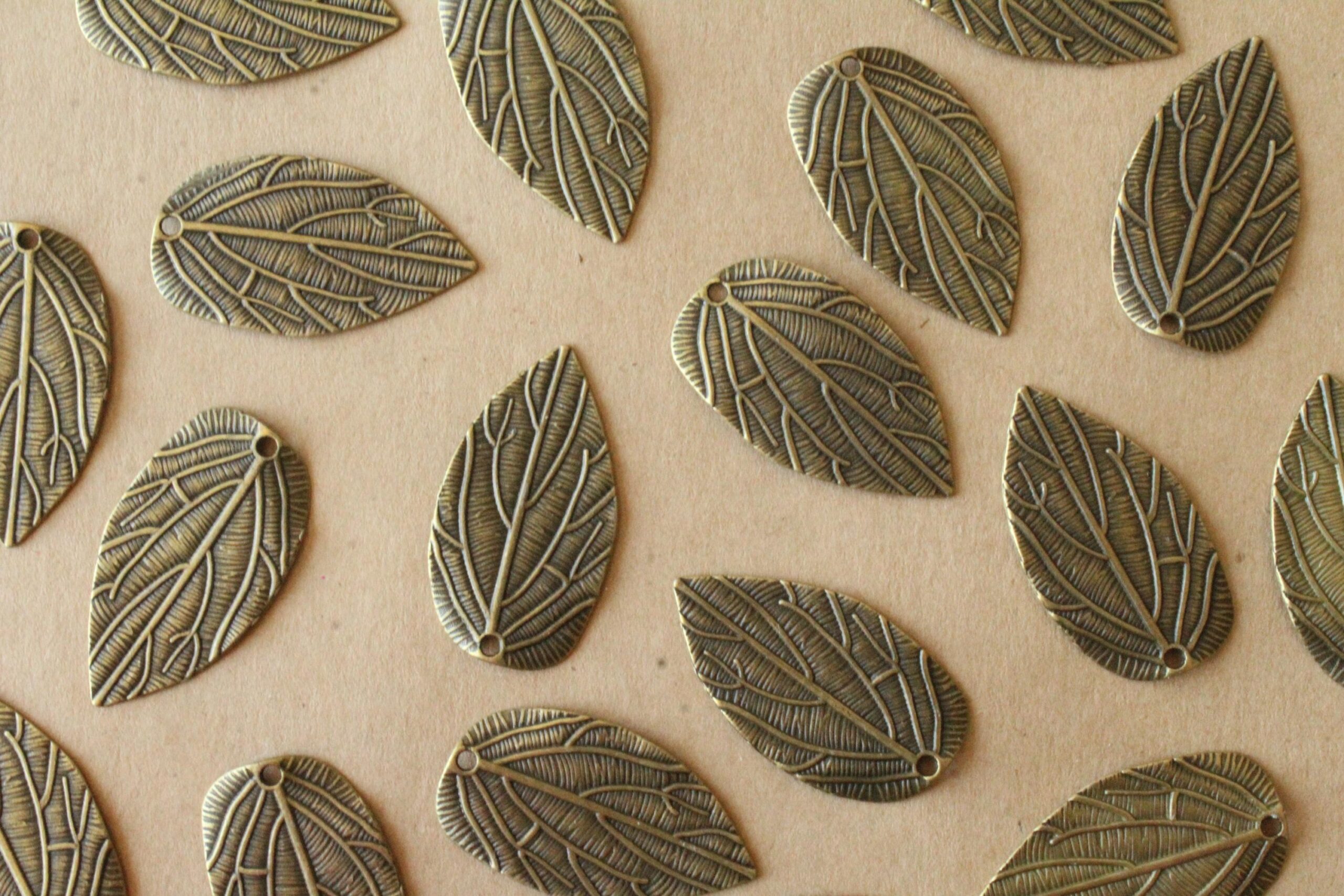 12 pc. Antique Bronze Veined Leaf Pendants, 38mm x 21mm | TMP-003