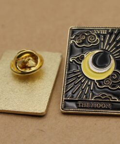 1 pc. The Moon Tarot Card Enamel Pin | TMP-016*