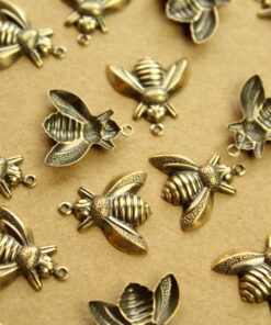 5 pc. Large Antique Brass Plated Bee Charms: 17mm by 17.5mm - made in USA | AB-296
