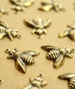 5 pc. Large Antique Brass Plated Bee Charms: 17mm by 17.5mm - made in USA | AB-296