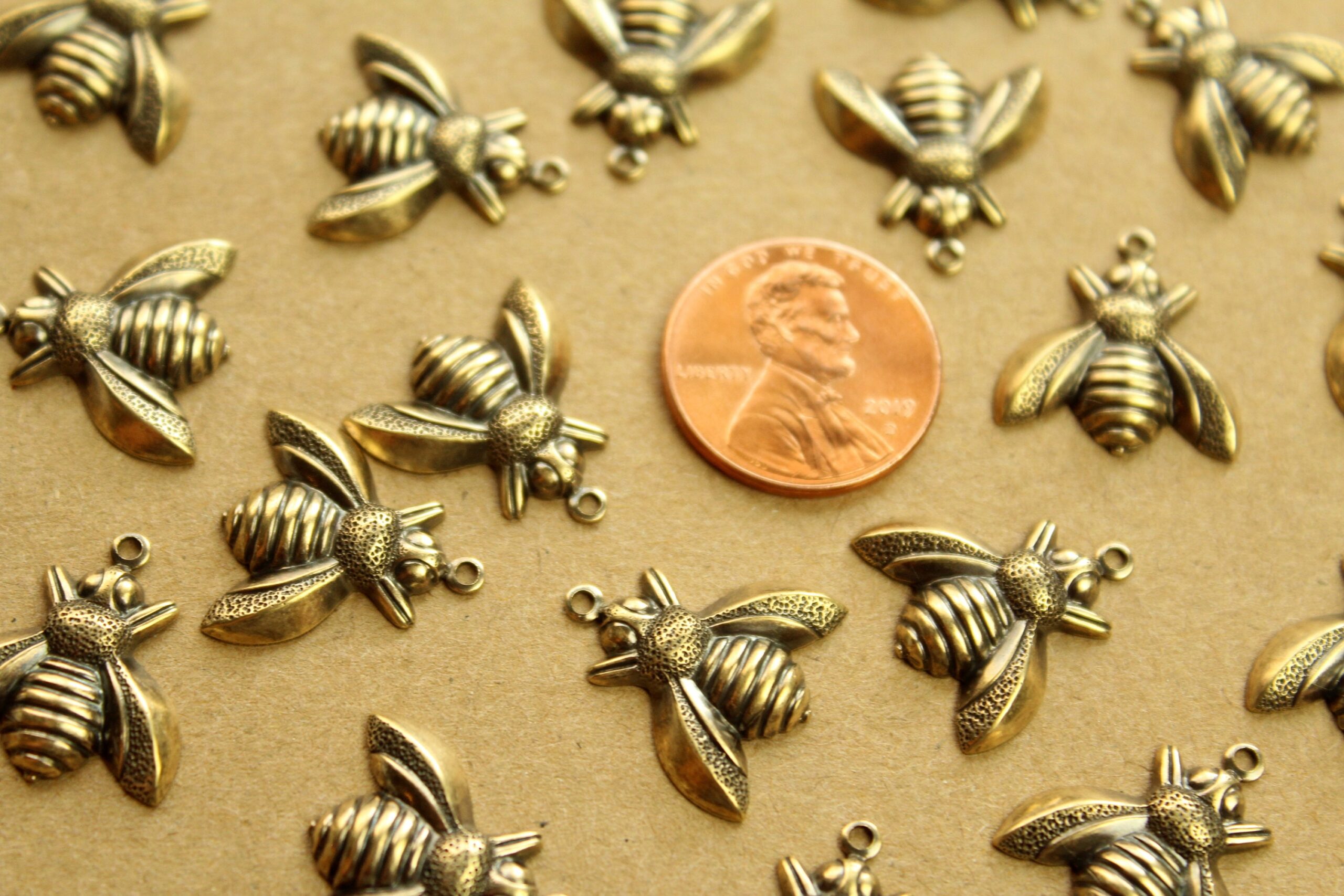 5 pc. Large Antique Brass Plated Bee Charms: 17mm by 17.5mm - made in USA | AB-296