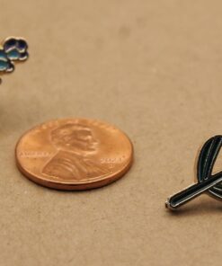 1 pc. Lavender Flower Stalk Enamel Pin, 32mm x 12mm | TMP-008*