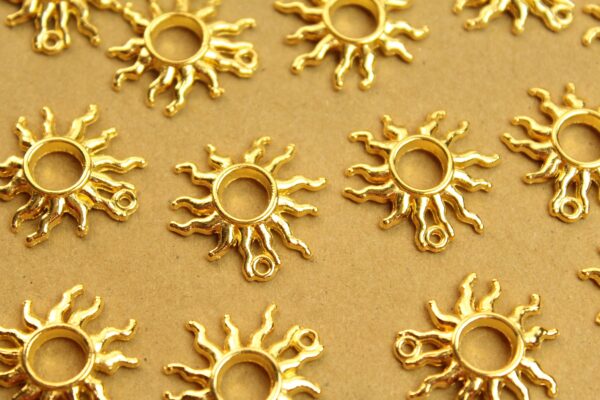 10 pc. Gold Plated Sun Charms, 25mm x 25mm | MIS-121*